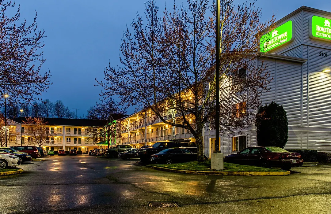 Hometowne Studios By Red Roof Tacoma - Puyallup-1