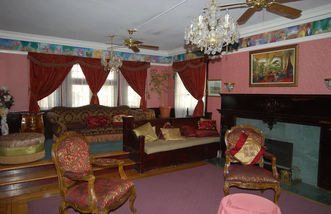 Rose Garden Inn-1
