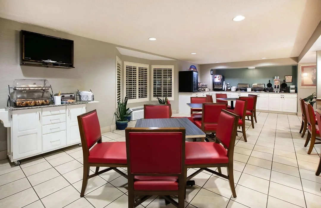 Baymont Inn & Suites Braselton-1