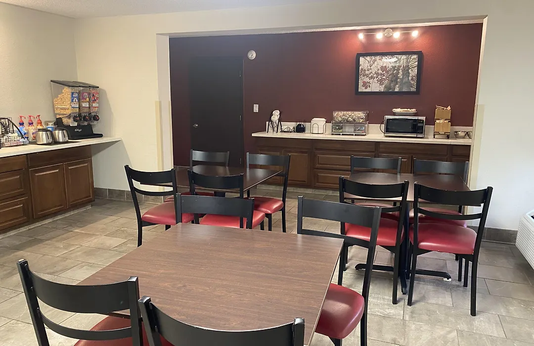 Red Roof Inn Roanoke Rapids-1