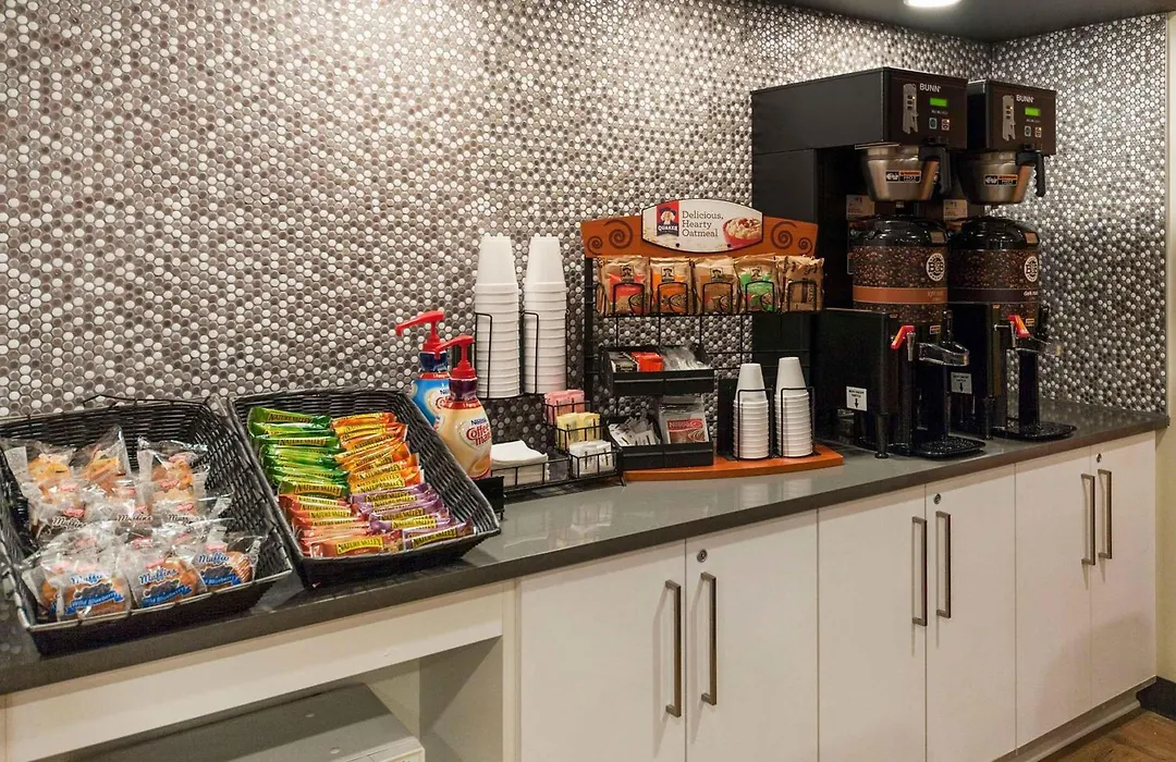 Extended Stay America Suites - Los Angeles - Burbank Airport-1