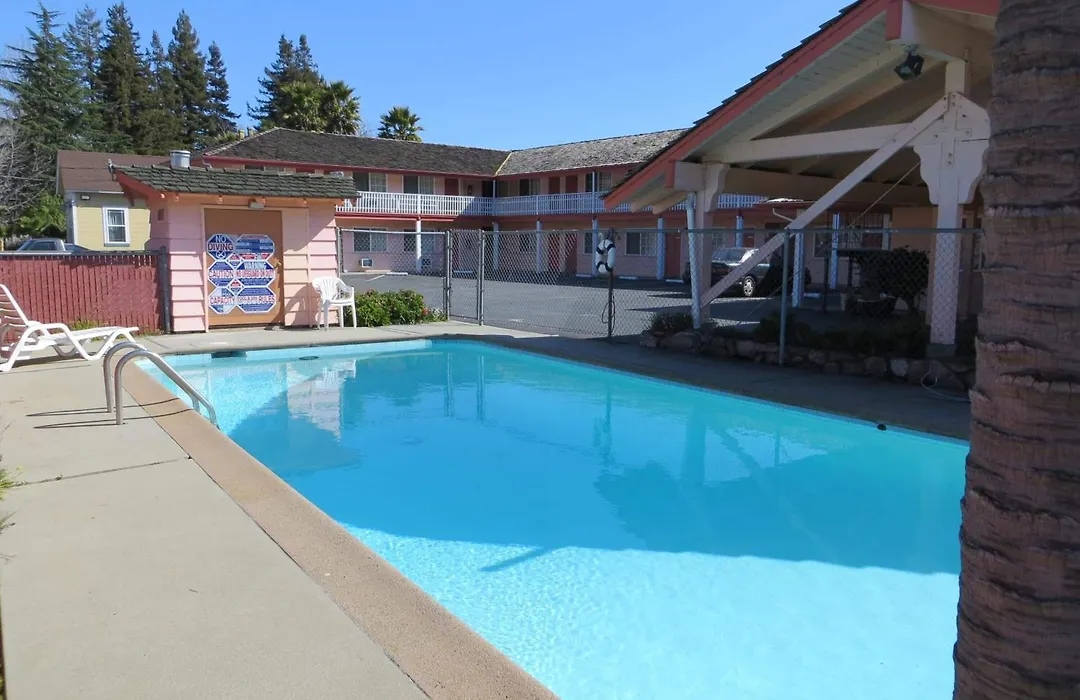 National 9 Motel-1