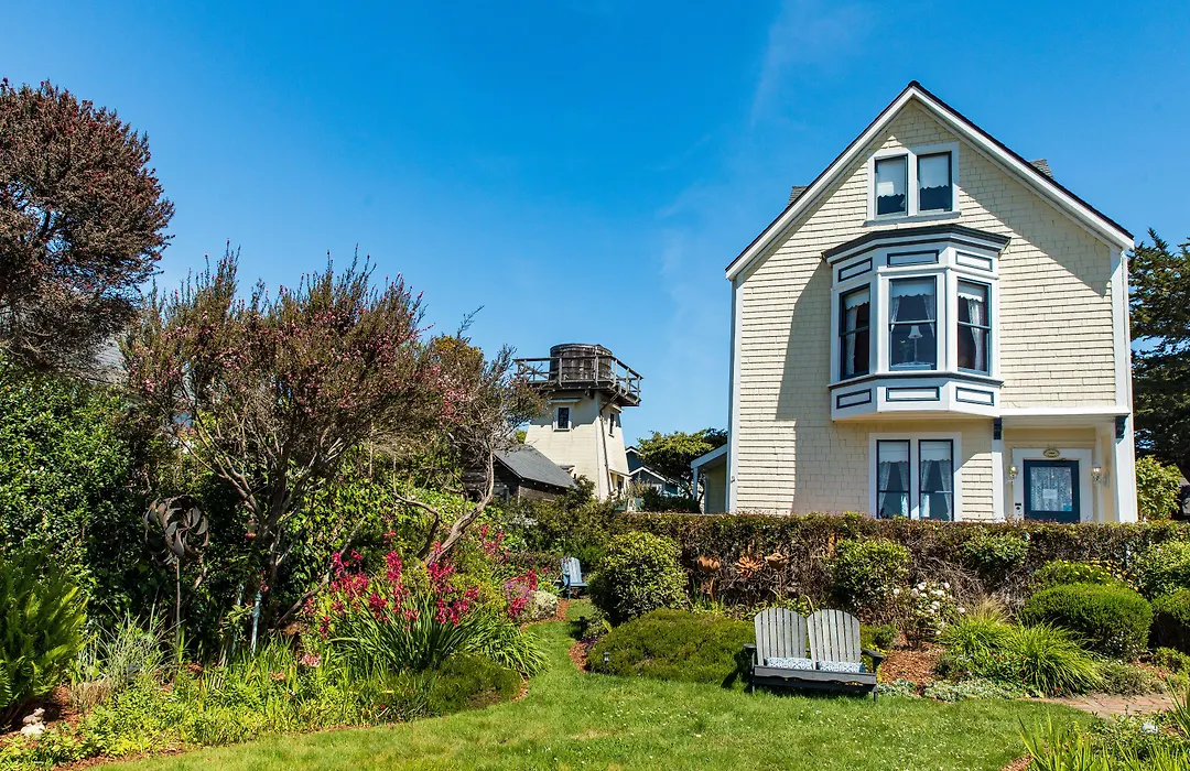 Headlands Inn Bed And Breakfast-1