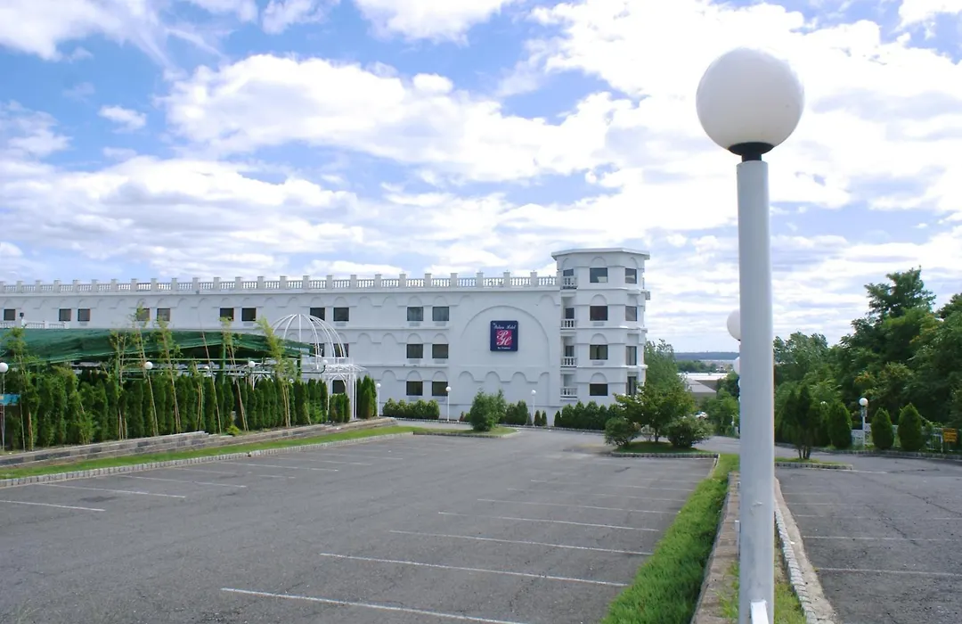 Raritan Hotel-1