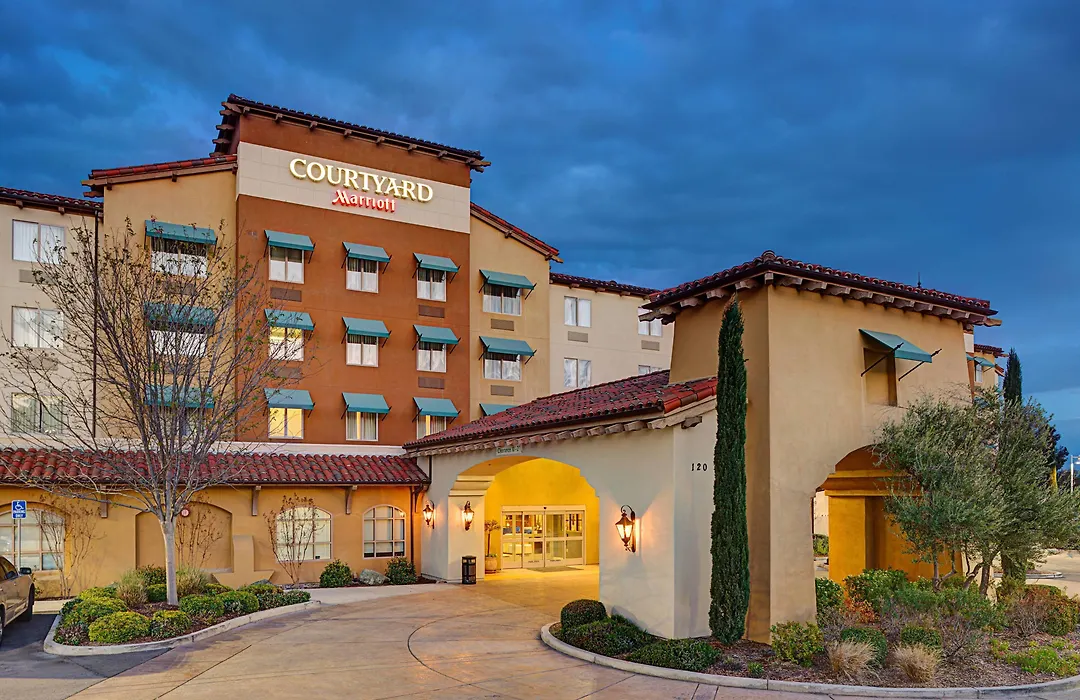 Courtyard By Marriott Paso Robles-1
