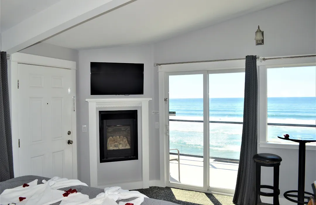 Beachfront Manor Hotel-1