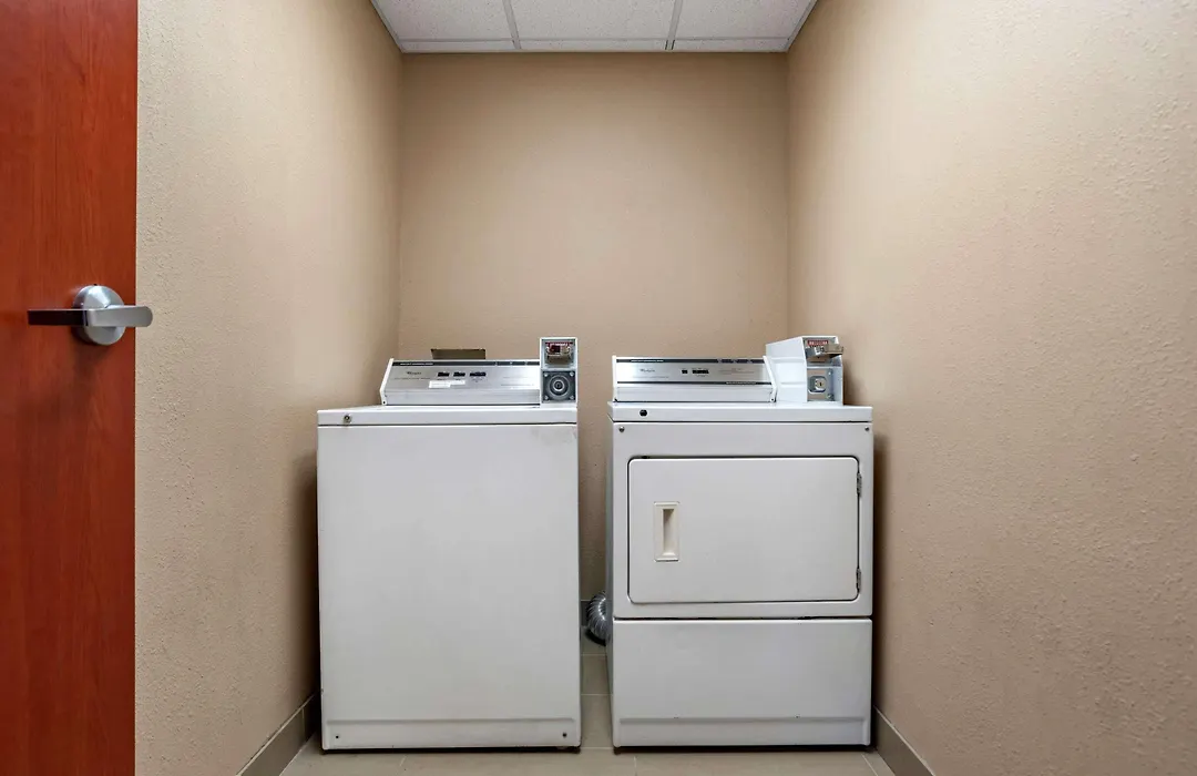 Comfort Inn & Suites Clinton - Jackson West-1
