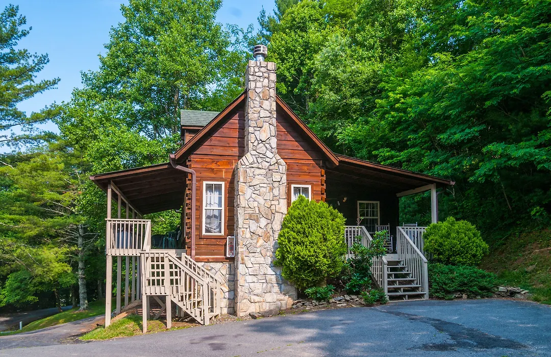 Highland Hills Motel & Cabins-1