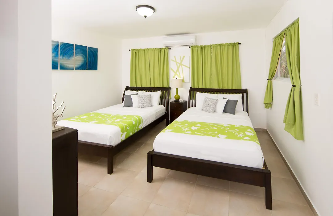 Casa Verde Hotel - Steps To The Beach, Pool, Restaurant & Bar-1