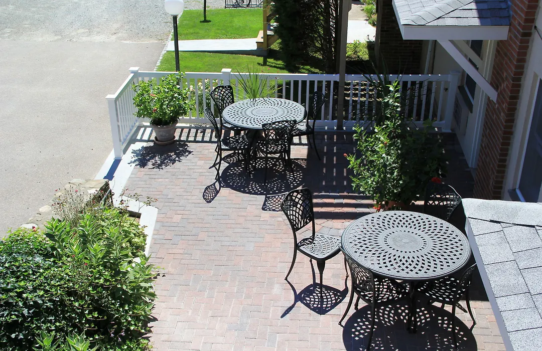 Winnapaug Inn-1