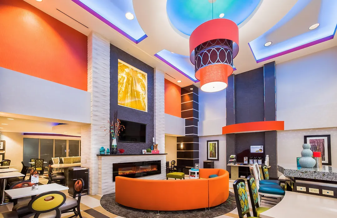 Holiday Inn Express & Suites Eureka By Ihg-1