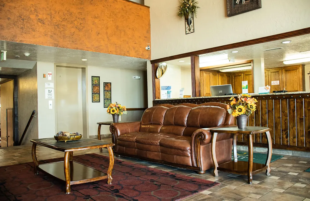 Quality Inn Vernal Near Dinosaur National Monument-1