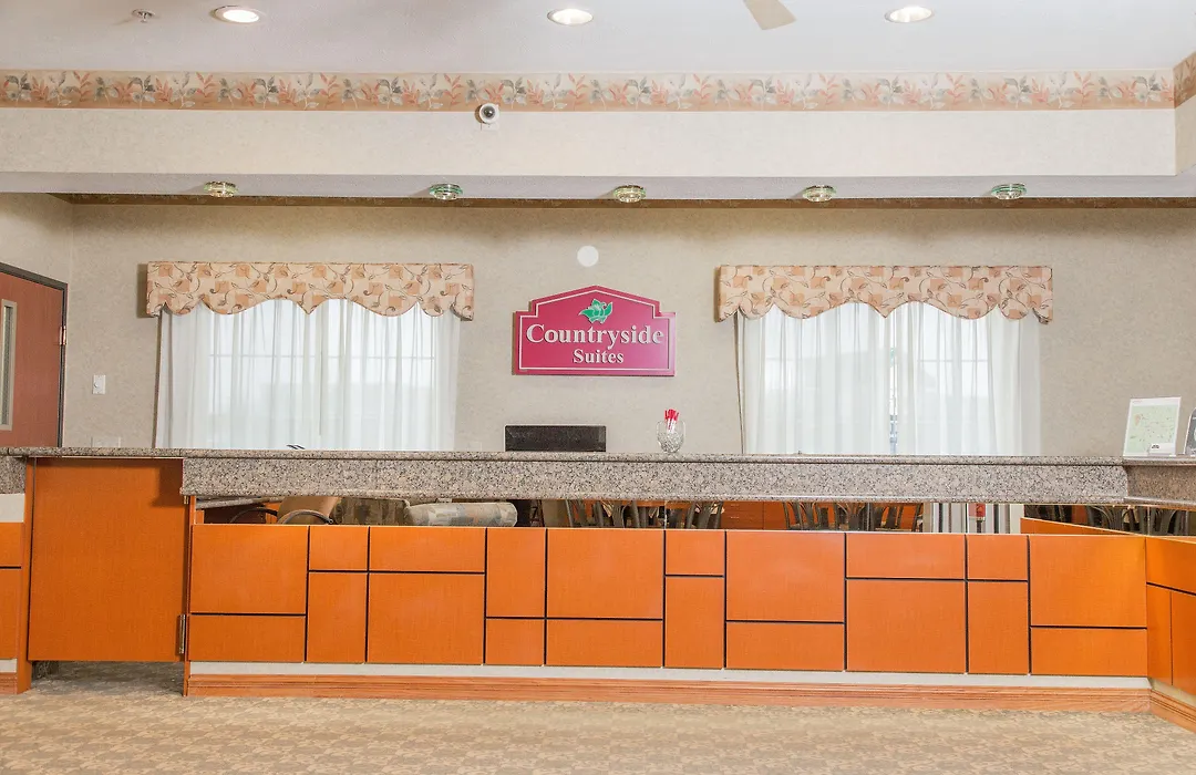Bridgepointe Inn & Suites By Bphotels, Lincoln I-80 & 27Th St-1