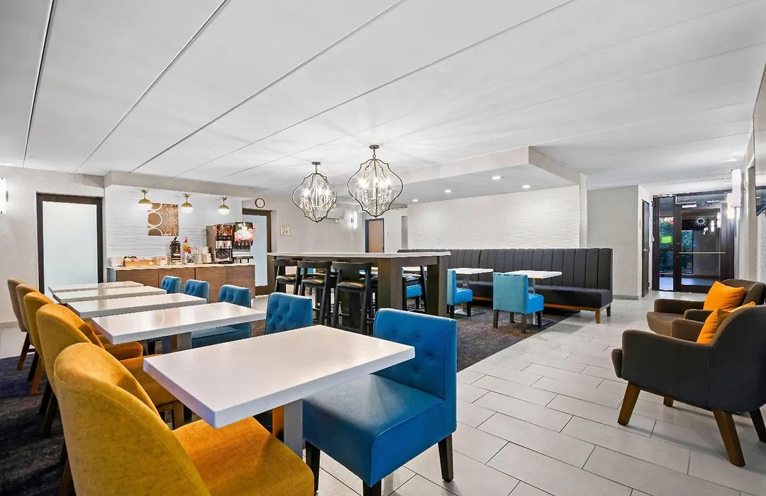 La Quinta By Wyndham Sturbridge-1