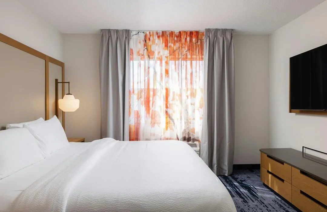 Fairfield By Marriott Inn & Suites Grand Rapids Airport-1