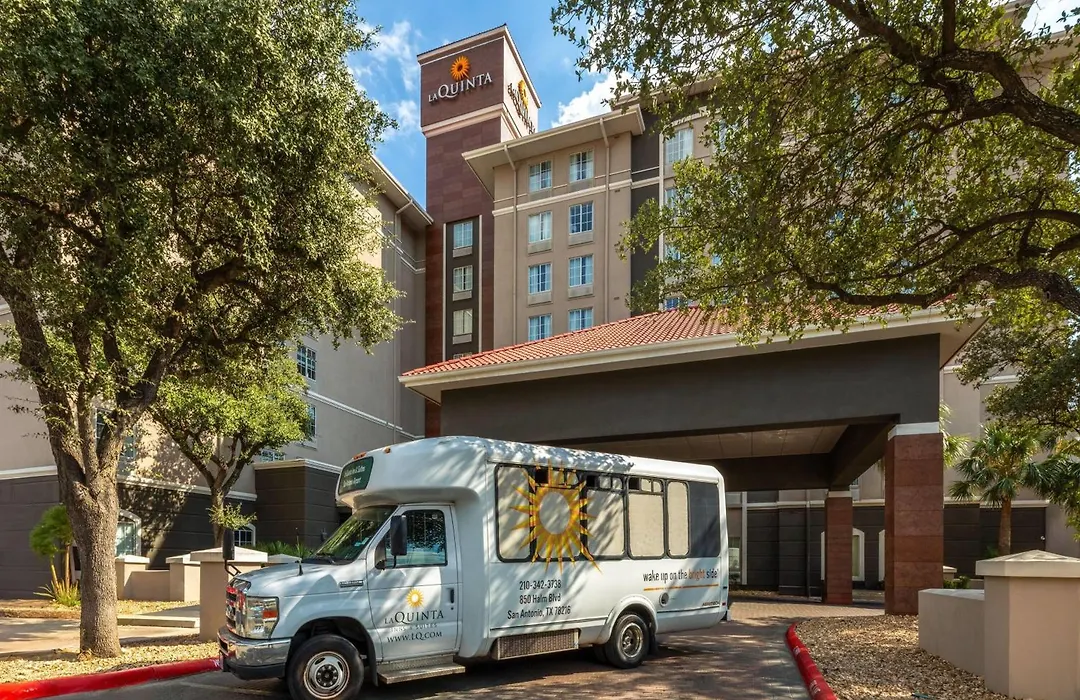 La Quinta By Wyndham San Antonio Airport-1