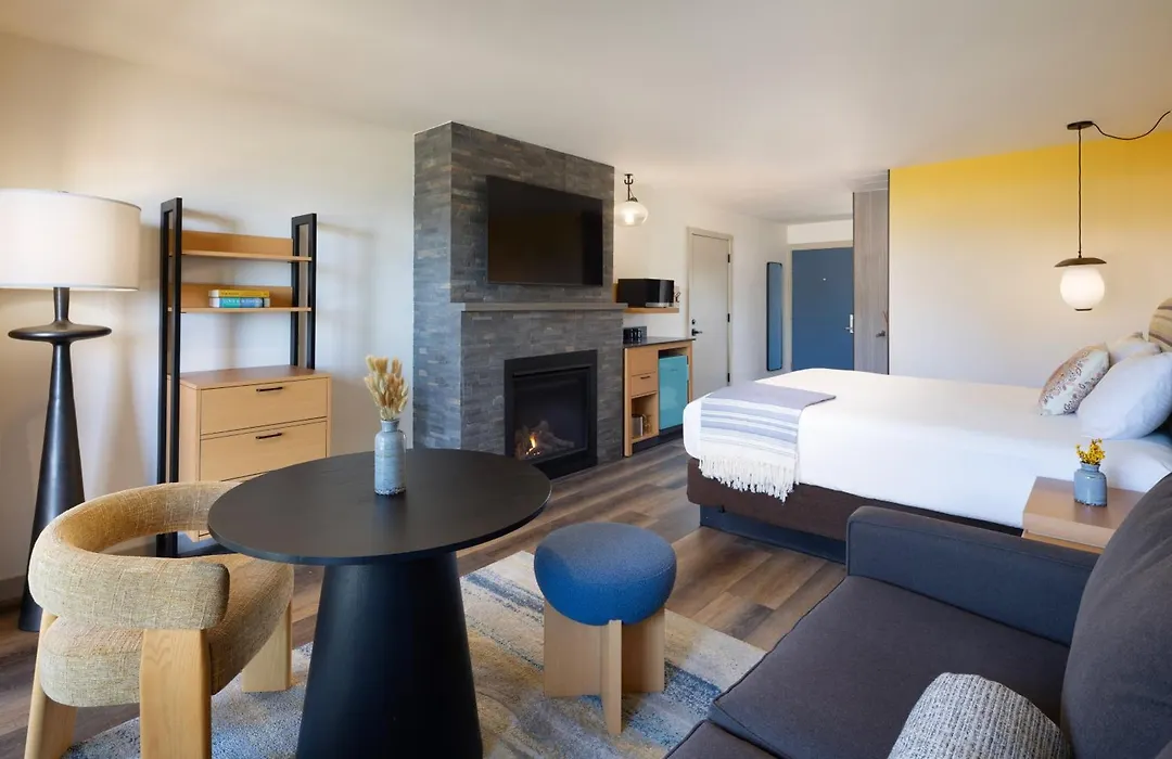 Inn At Cape Kiwanda-1