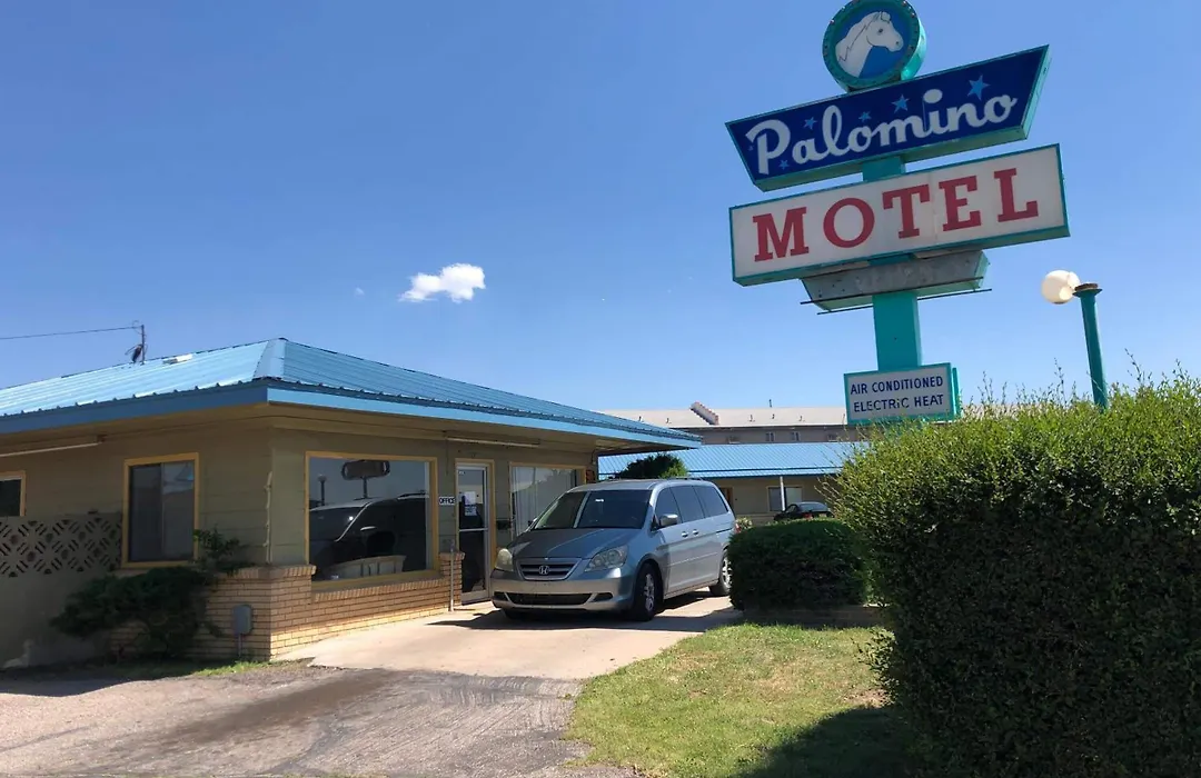 Palomino Motel-1