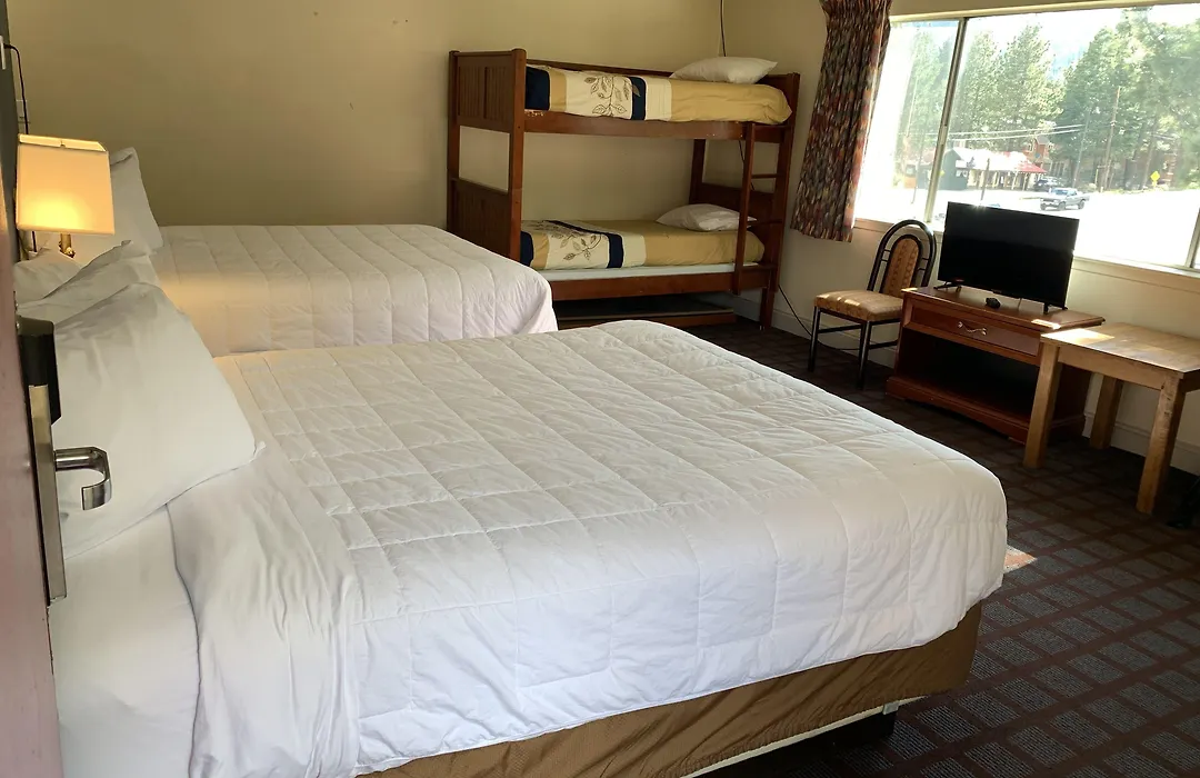Ventura Grand Inn-1