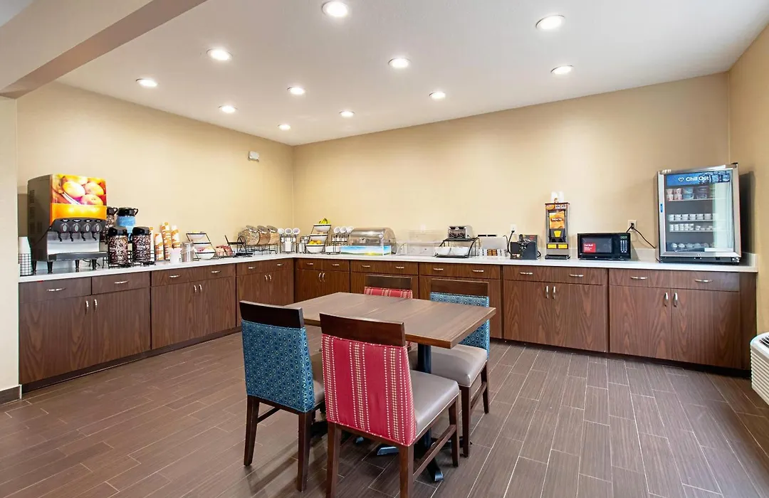 Comfort Inn & Suites Fredericksburg-1