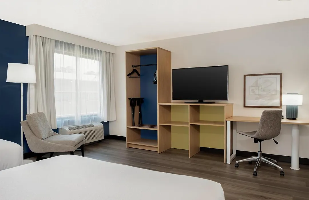 Spark By Hilton Wilmington-1