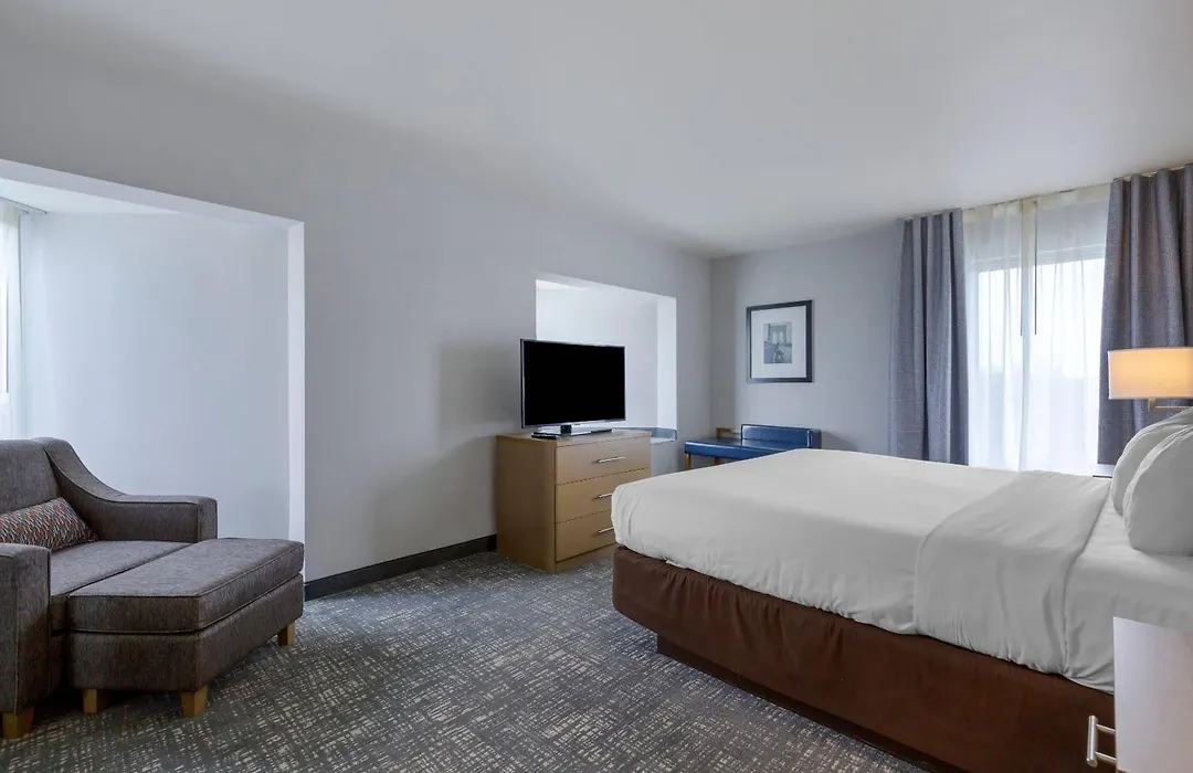 Comfort Inn & Suites Alexandria West-1