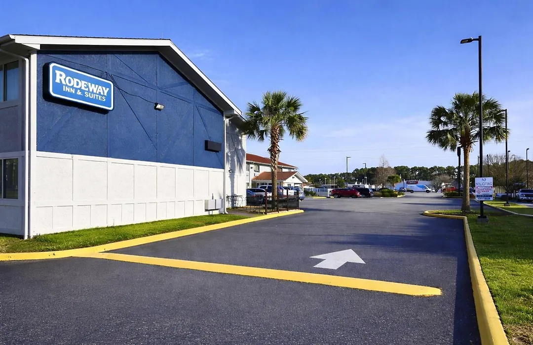 Rodeway Inn & Suites Jacksonville Near Camp Lejeune-1