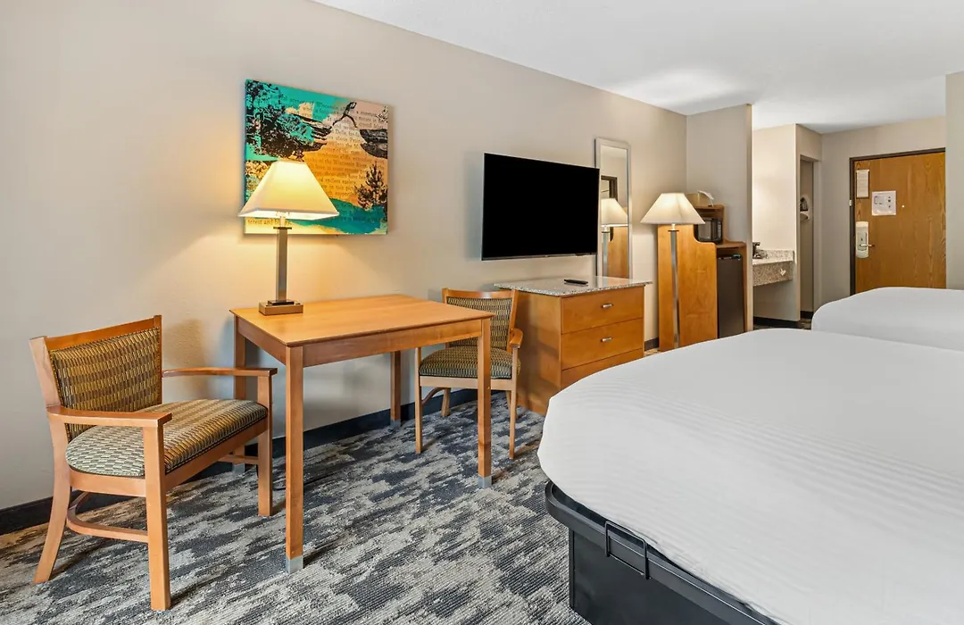 Best Western Ambassador Inn & Suites-1
