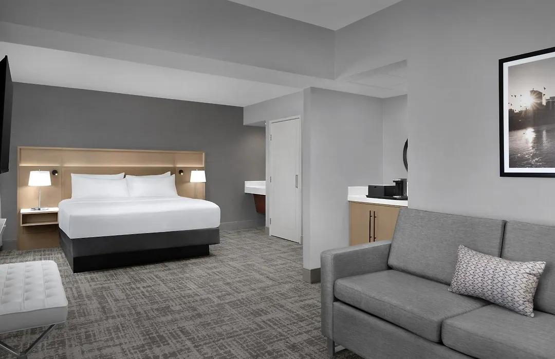 Radisson Hotel Cedar Rapids-1