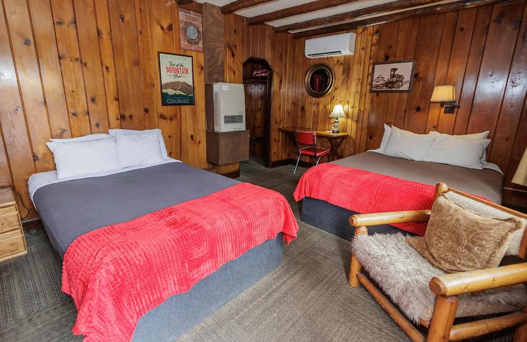 Foot Of The Mountain Motel-1