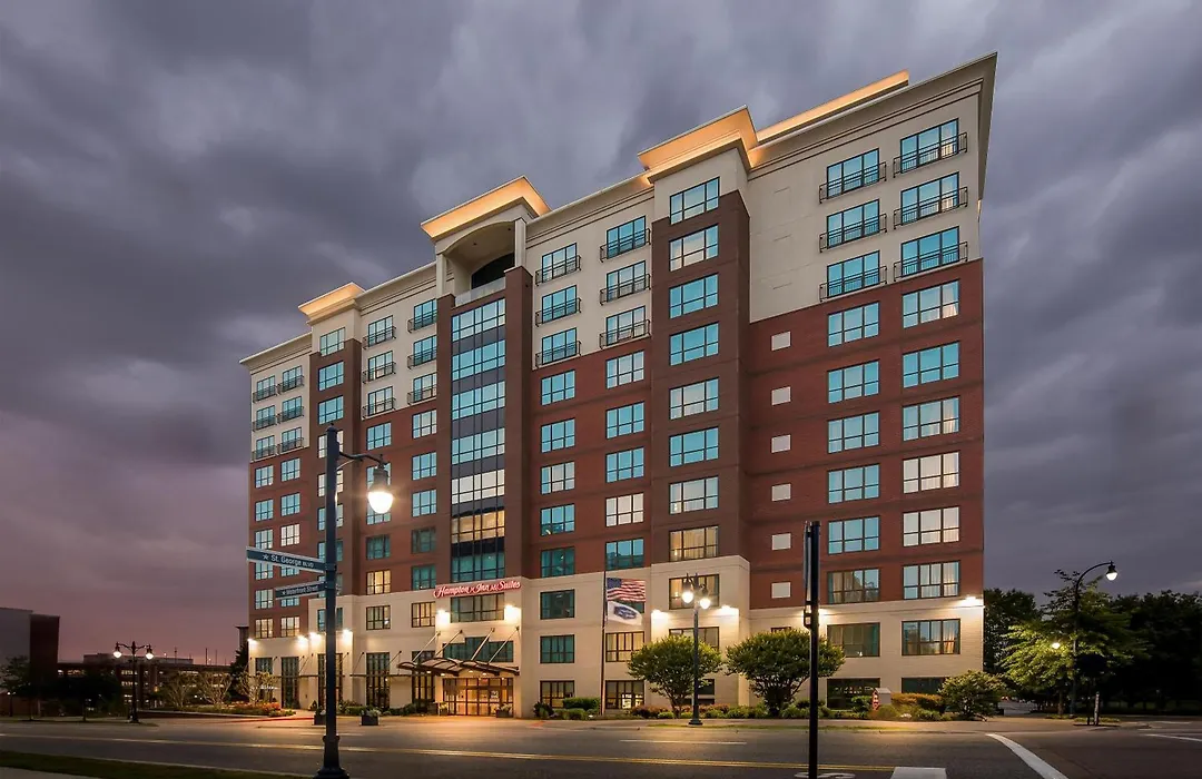 Hampton Inn & Suites National Harbor-Newly Renovated-1