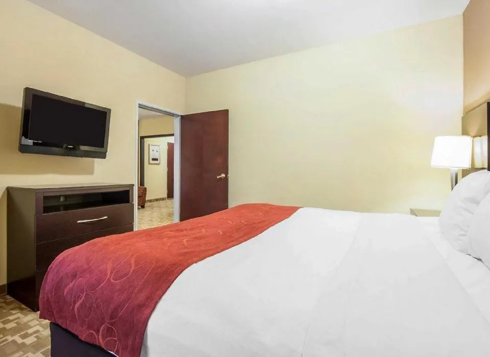 Comfort Suites-1