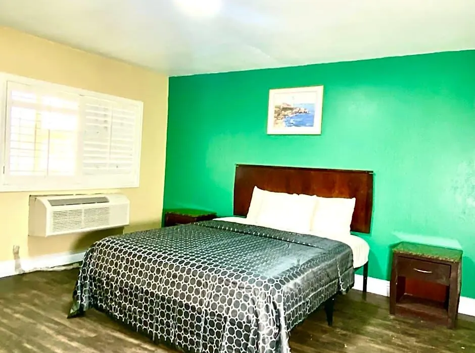 Long Beach Motel-1