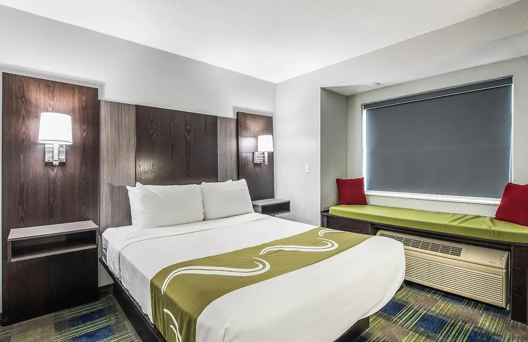 Quality Inn Owatonna Near Medical Center-1