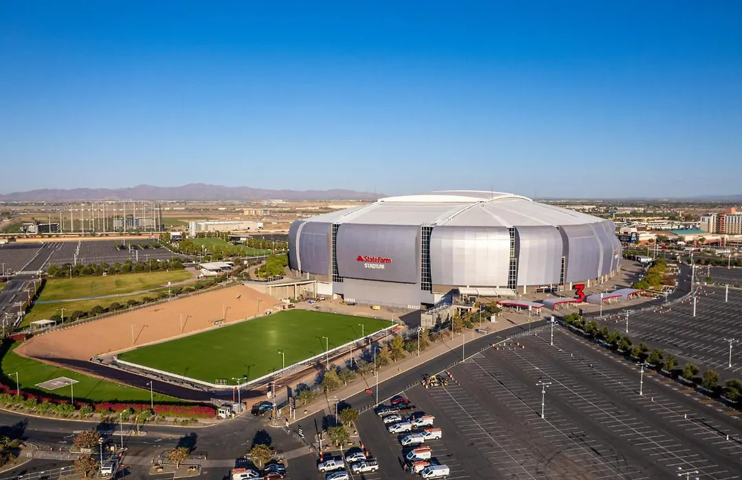 Holiday Inn Glendale - Stadium & Ent Dist By Ihg-1