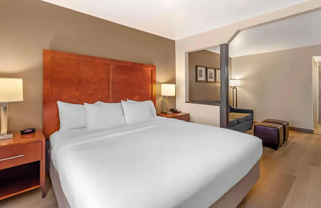 Comfort Inn Franklin Highway 96-1