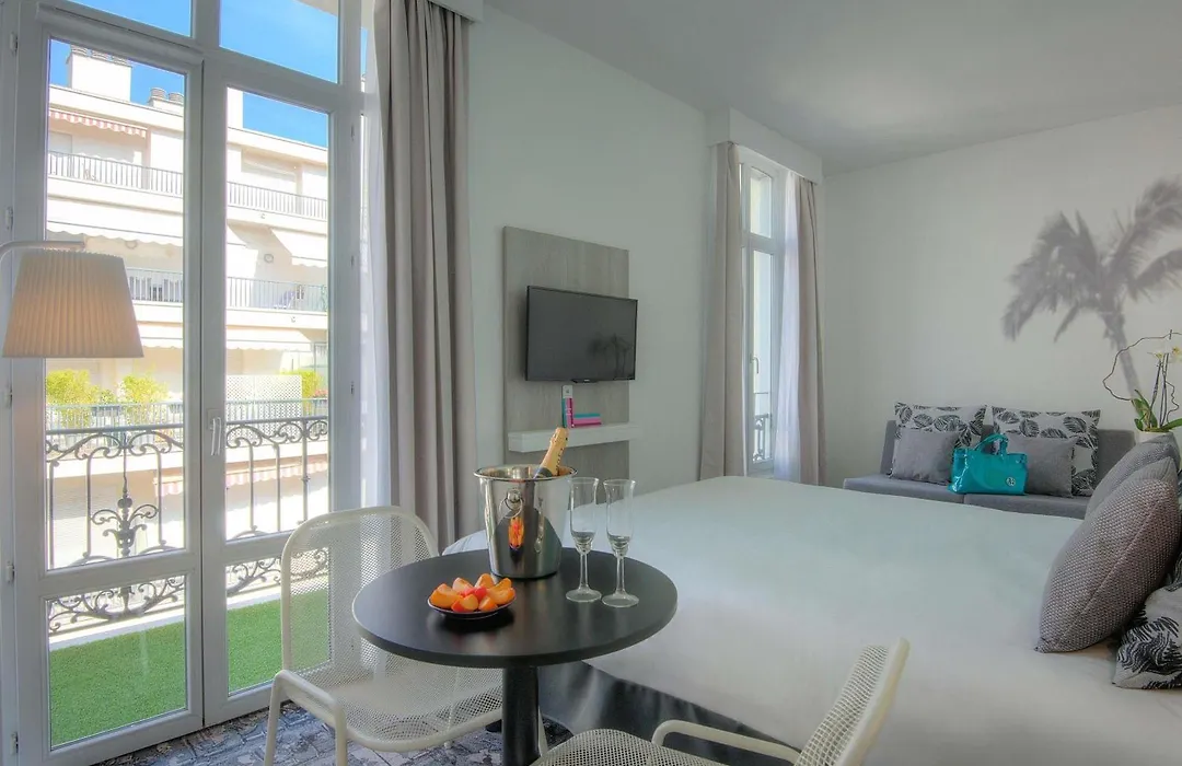 Ibis Styles Nice Centre Gare-1