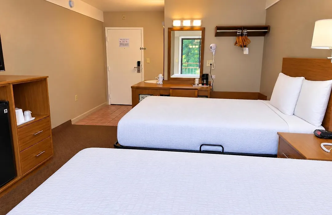 Sidney James Mountain Lodge-1