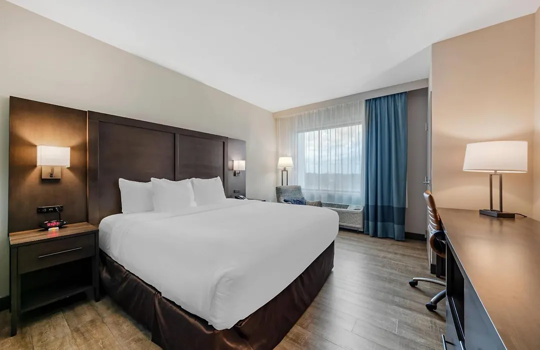 Comfort Inn & Suites Miami International Airport-1