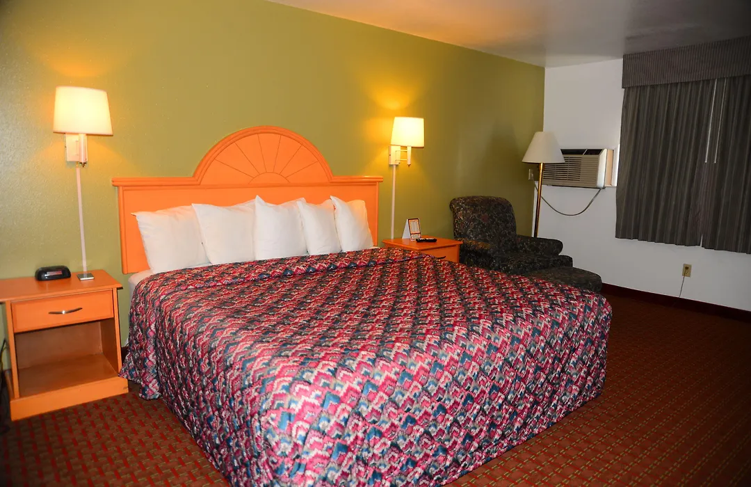 Budget Inn Express-1