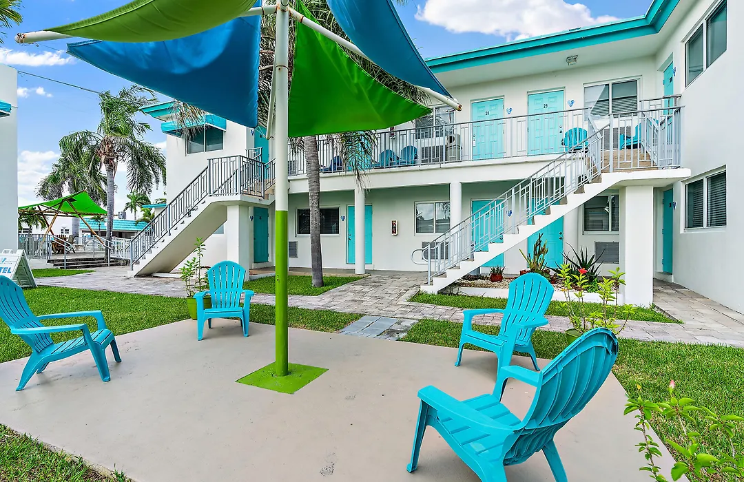 Hollywood Beachside Boutique Suite-1