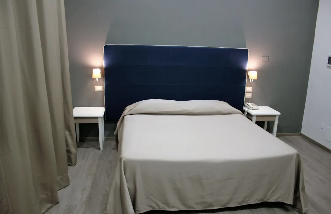 Hotel Magenta-1