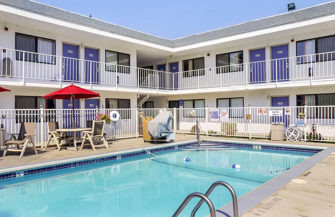 Motel 6-Medford, Or-1