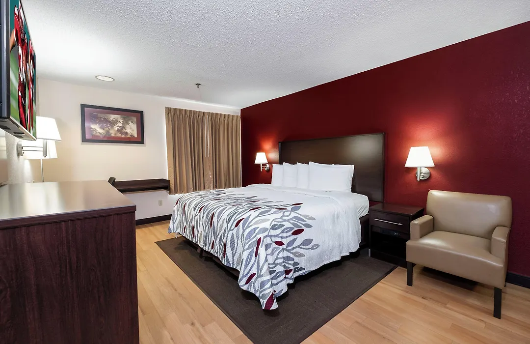 Red Roof Inn & Suites Dover Downtown-1