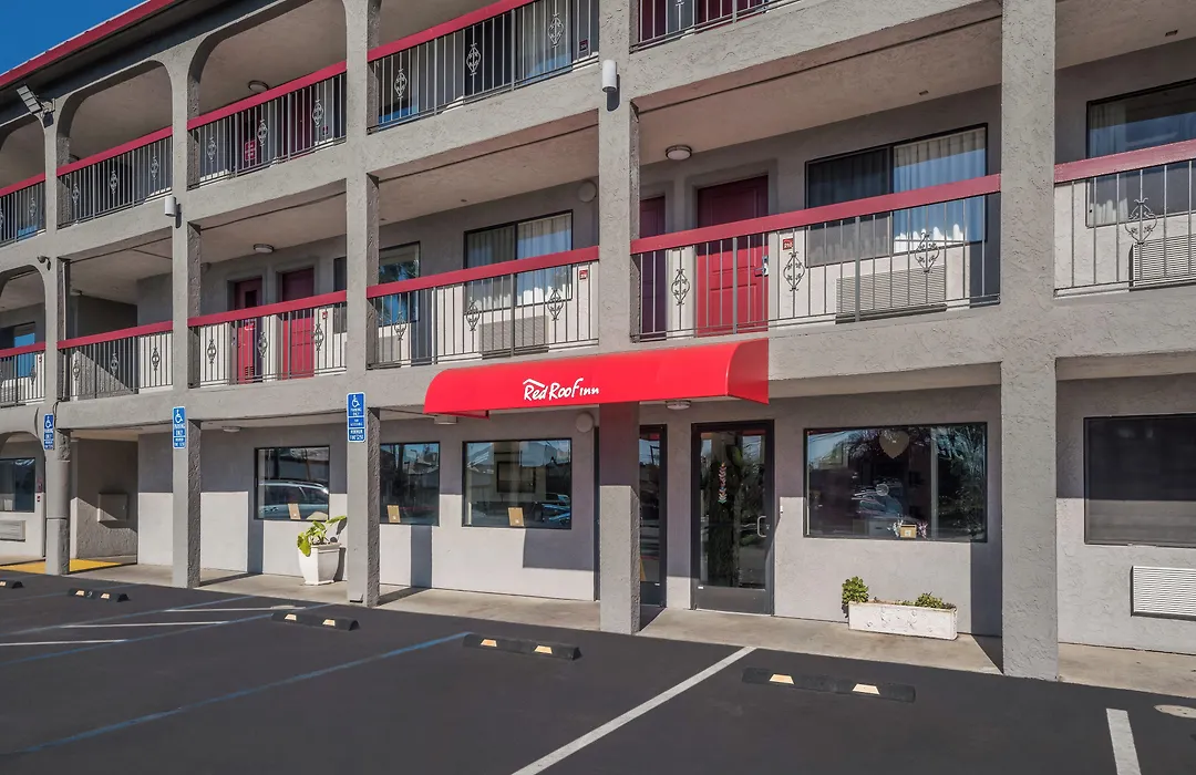 Red Roof Inn Stockton-1