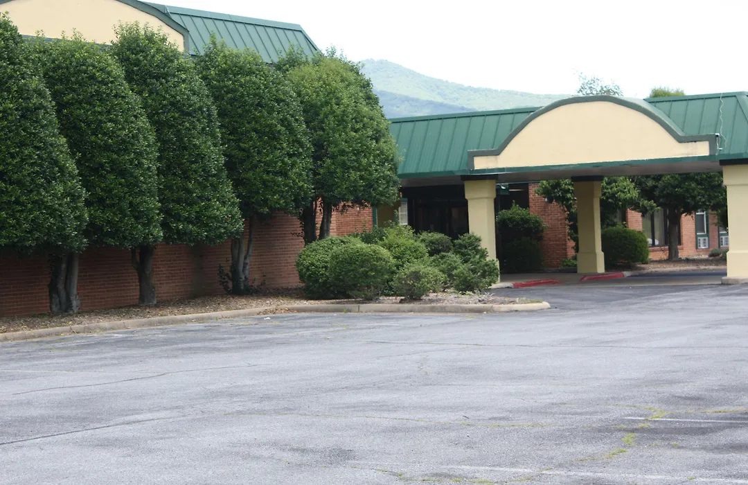 Days Inn By Wyndham Luray Shenandoah-1