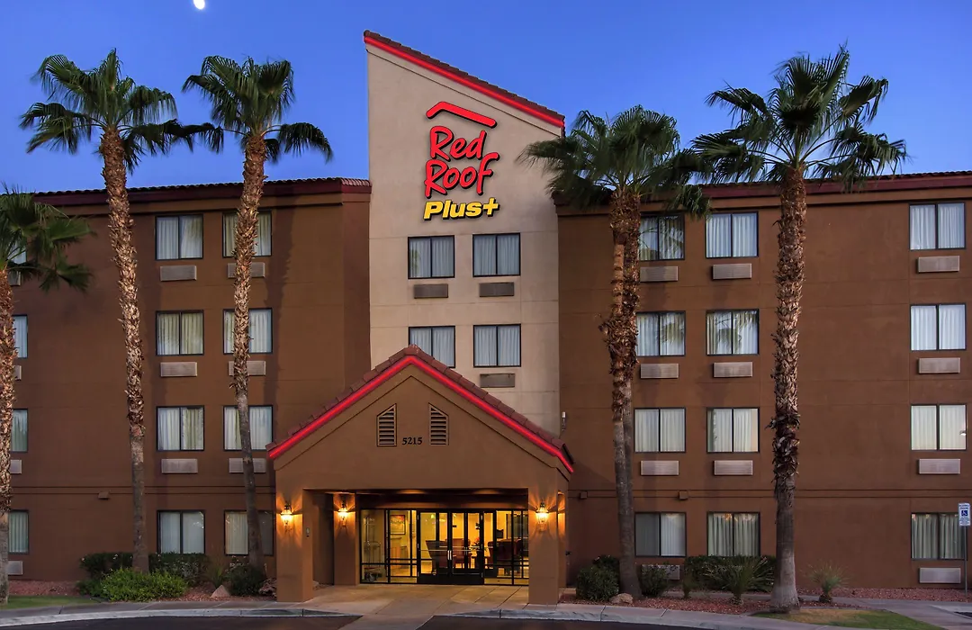 Red Roof Inn Plus + Phoenix West-1