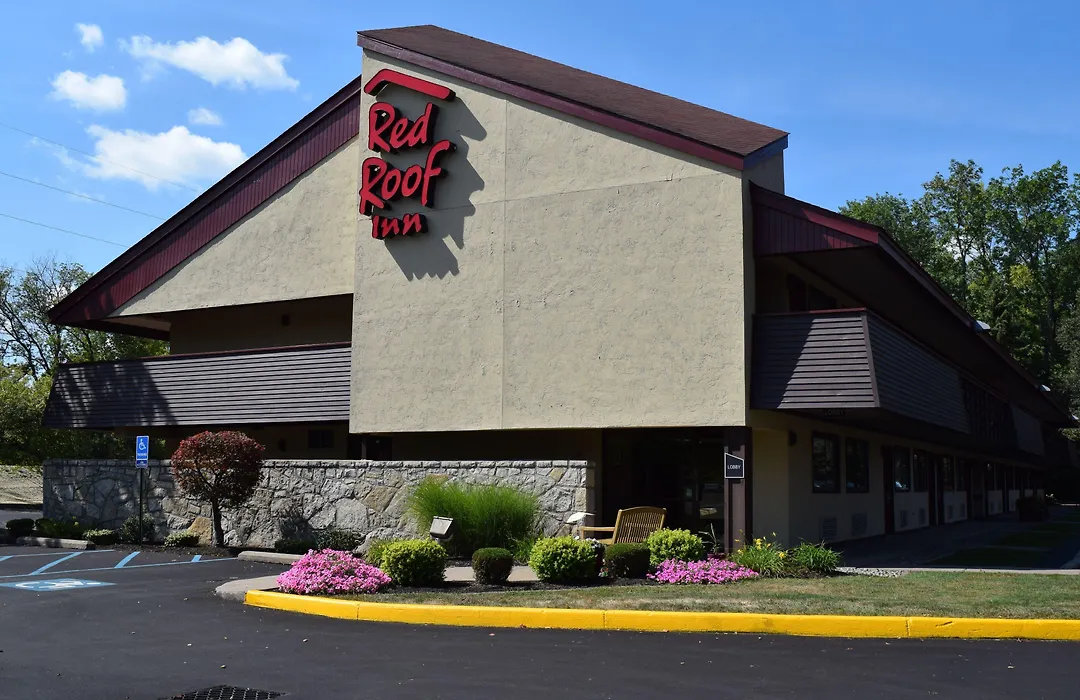 Red Roof Inn Utica-1