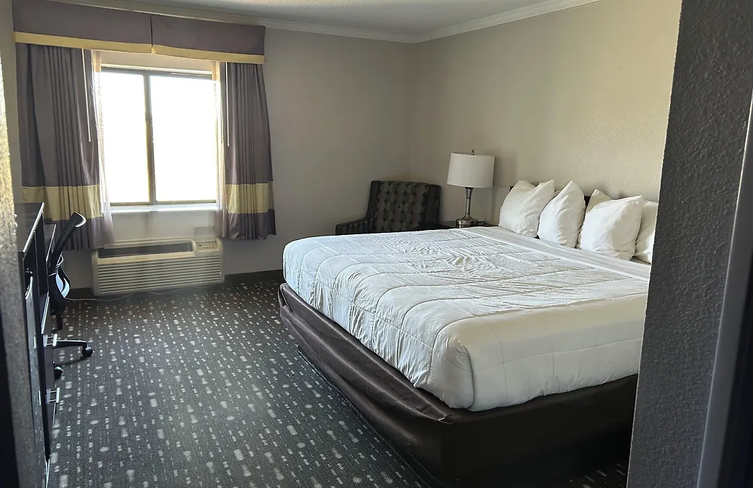 Kalamazoo Hotel-1