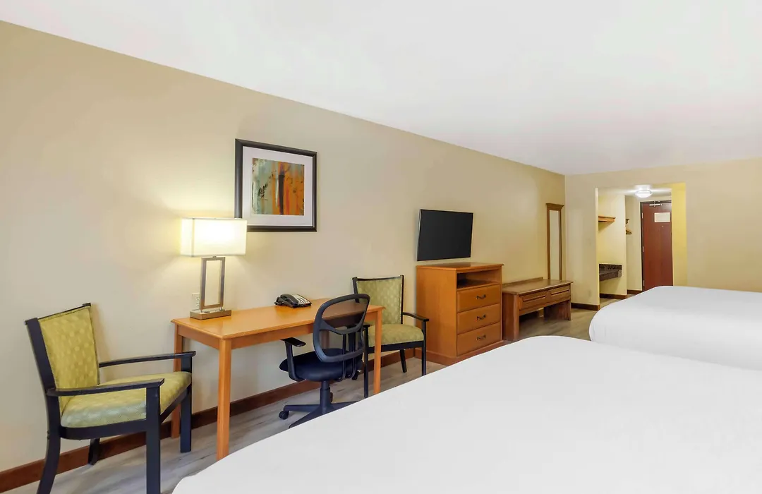Best Western Kiva Inn-1